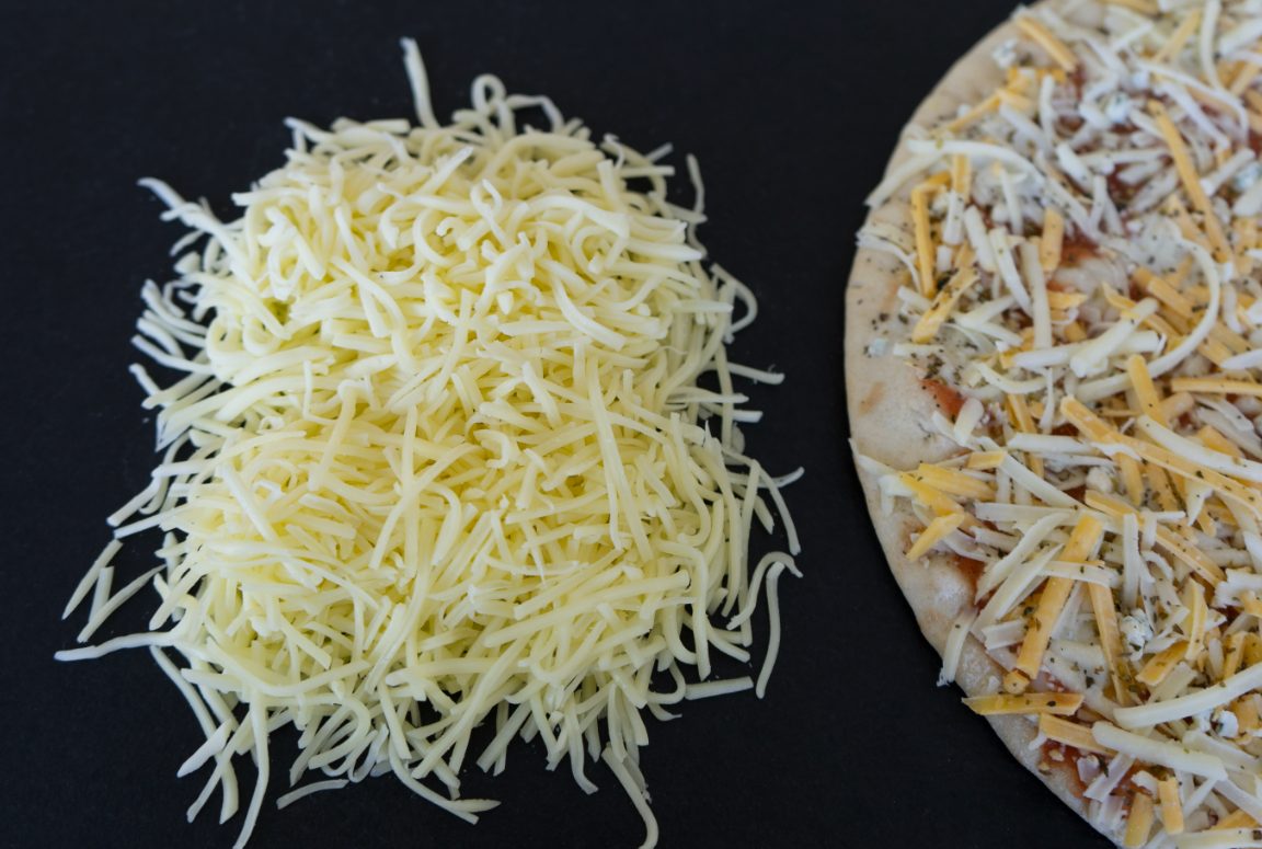 Casan 200 — Perfect grated cheese for pizza
